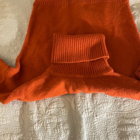 Orange Sweater - Picture 3 of 3